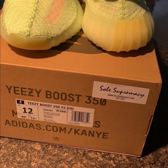Yeezy Glow - Picture 2 of 2